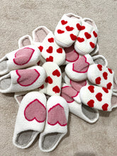 Load image into Gallery viewer, Heart Pink Slipper

