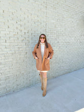 Load image into Gallery viewer, Timeless Camel Coat
