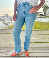 Load image into Gallery viewer, Hailey Vintage Straight Jean

