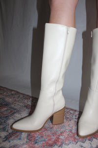 Vapor Boots- Off White