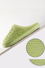 Load image into Gallery viewer, Green Grinch Slippers

