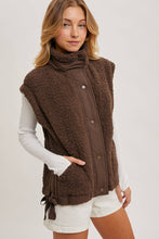 Load image into Gallery viewer, Coco Sherpa Vest
