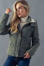 Load image into Gallery viewer, everly evergreen quilted fleece jacket
