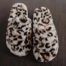 Load image into Gallery viewer, Leopard Faux Fur Sandal Slippers
