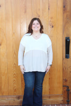 Load image into Gallery viewer, Color Block Waffle Knit Curvy Top
