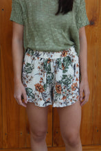 Load image into Gallery viewer, Palm Printed Shorts
